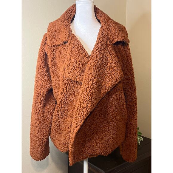BB Dakota by Steve Madden Jackets & Blazers - BB Dakota Steve Madden Feece Sherpa Jacket Large